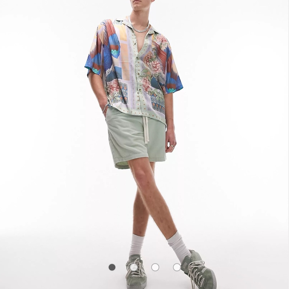 Topman short sleeve relaxed satin printed shirt in multi color Size Medium